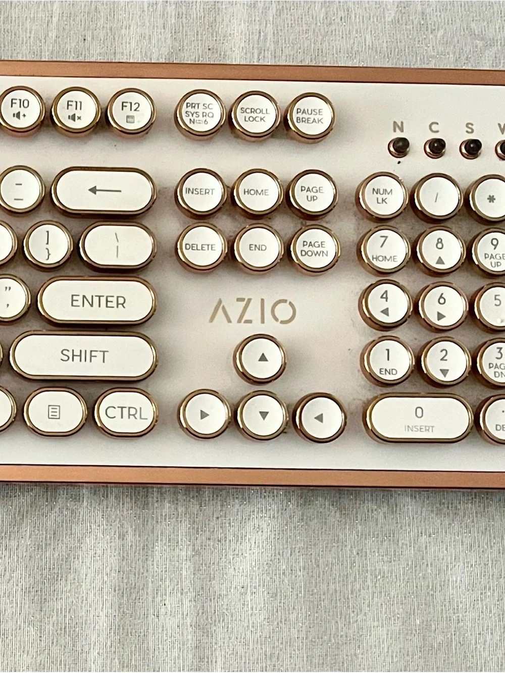 AZIO MK Retro Keyboard (Model: MK-RETRO-02) Full Size Numeric Keypad White